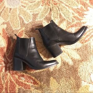 Steve Madden pistol boots